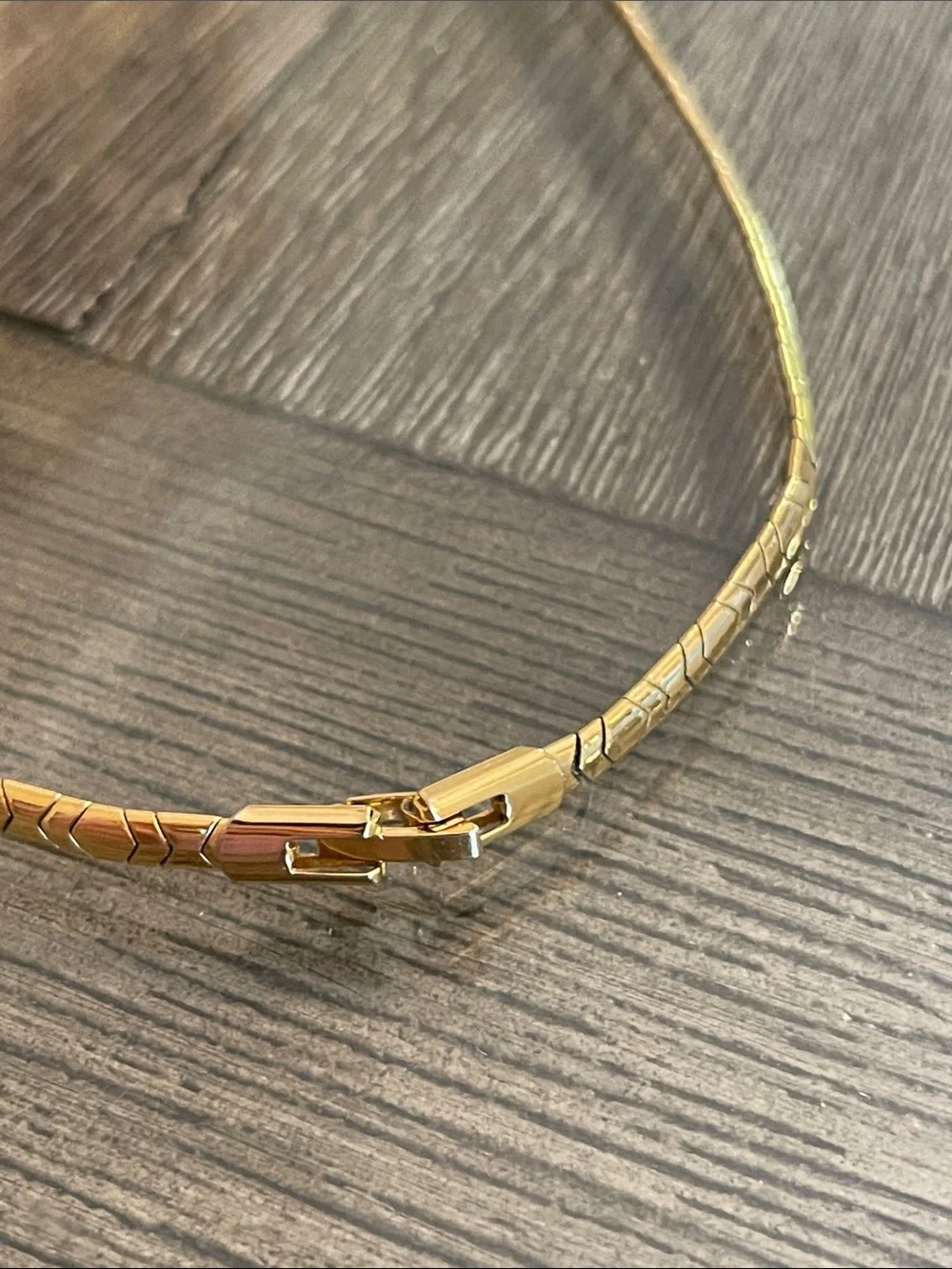 Vintage Gold-tone Omega with Chevron Pattern 16 1/8” approx